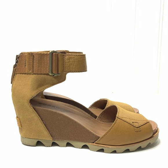 Sorel Shoes - Sorel Joanie Wedge Sandal in Nude 332